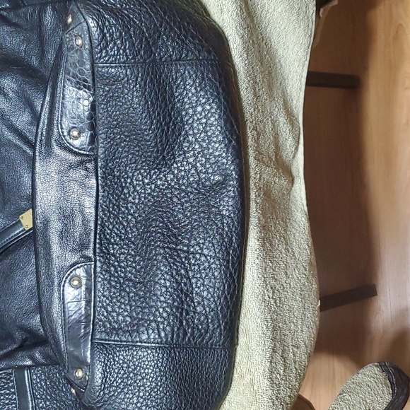 Coach Large Shoulder Bag - Picture 3 of 9